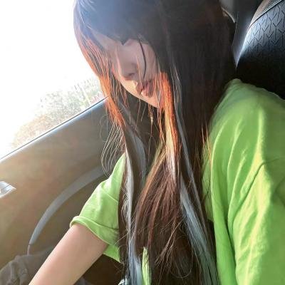 湖畔春晓封面